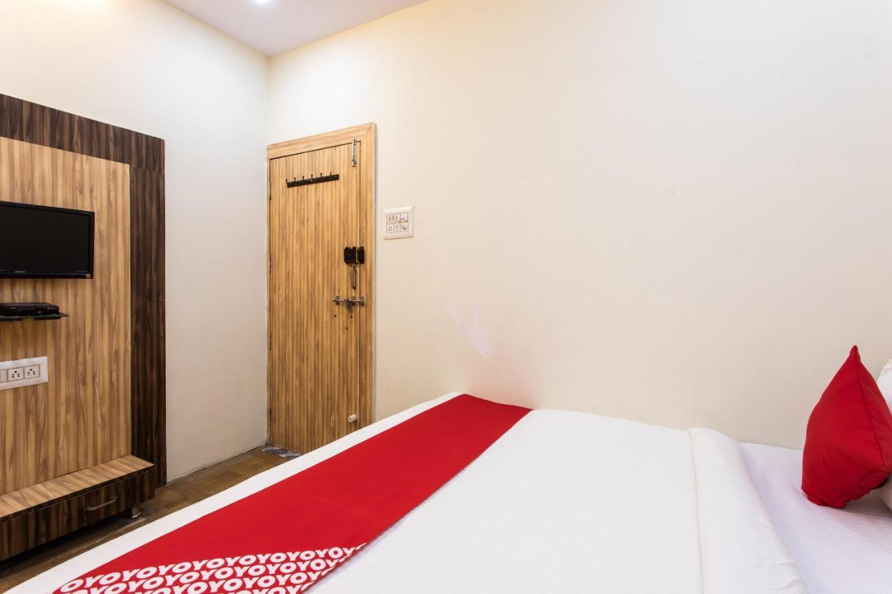 Oyo 24196 Hotel Shreenath Palace Ujjain Dış mekan fotoğraf